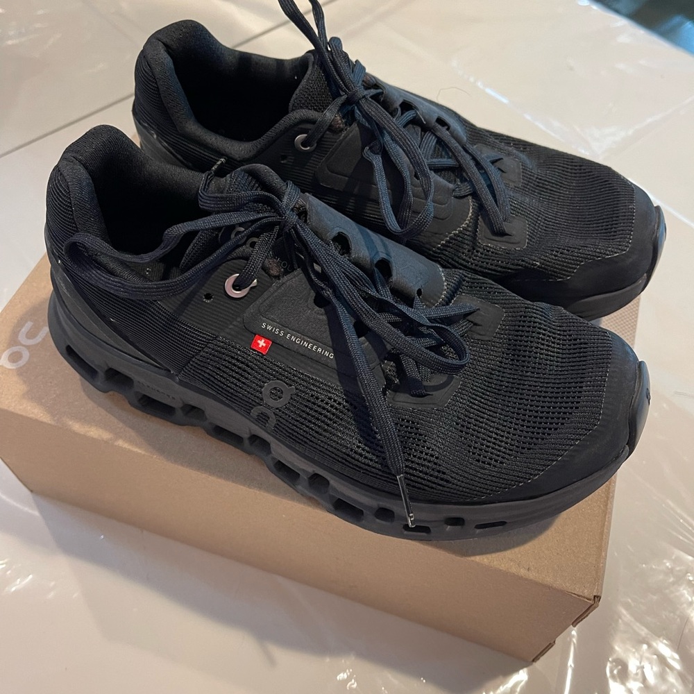 Women’s Size 7.5 Cloud Stratus